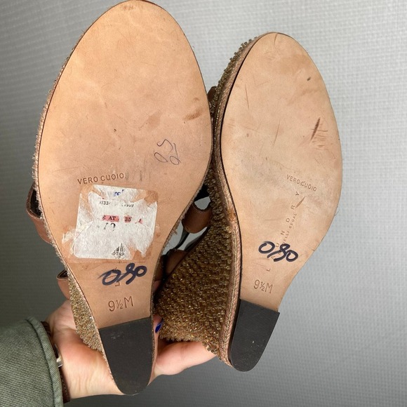 Laundry Size 9.5 Embellished Wedge Sandals Brown Leather Rhinestone Buckle Strap - Picture 4 of 6